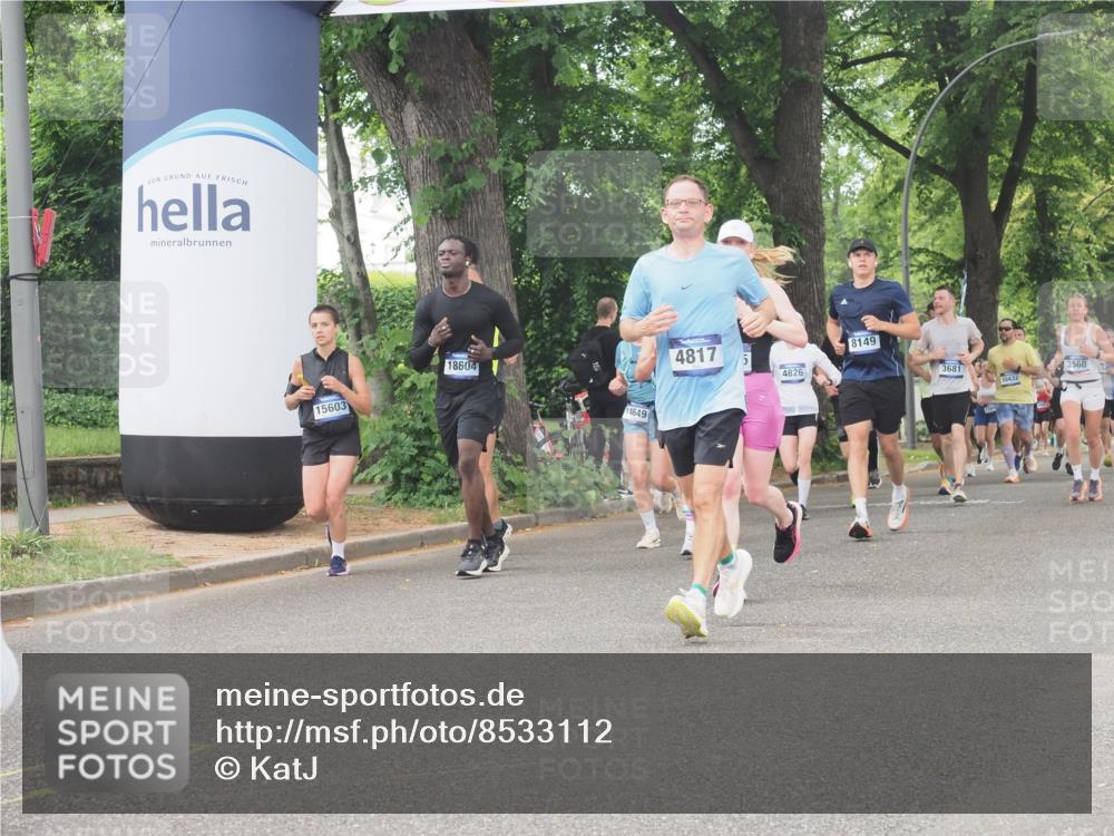 29.06.2025 - hella hamburg halbmarathon KatJ http://msf.ph/oto/8533112 29.06.2025 11:15:23 Zwischen KM18-KM19 1740, 3131, 4561, 4817, 8149, 8187, 8717 meine-sportfotos.de
