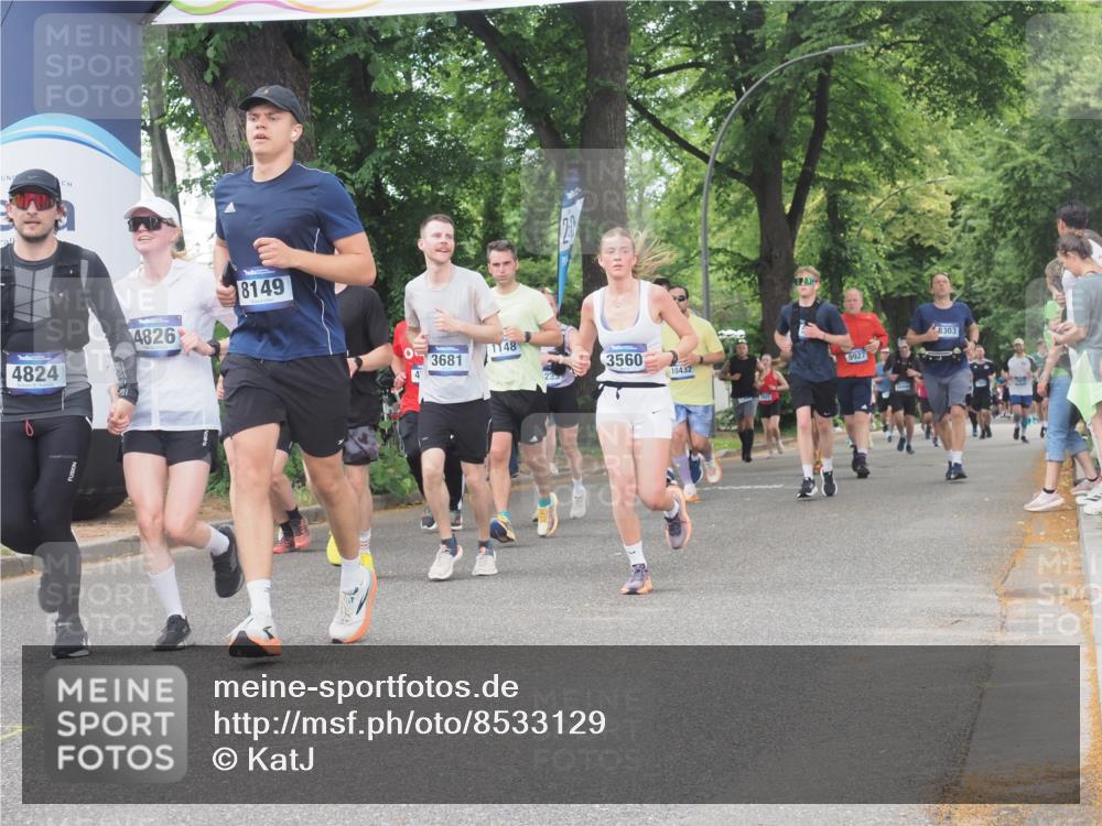29.06.2025 - hella hamburg halbmarathon KatJ http://msf.ph/oto/8533129 29.06.2025 11:15:26 Zwischen KM18-KM19 1148, 1740, 3131, 3560, 3681, 4162, 4561, 4817, 4824, 4826, 8149, 8187, 8717 meine-sportfotos.de