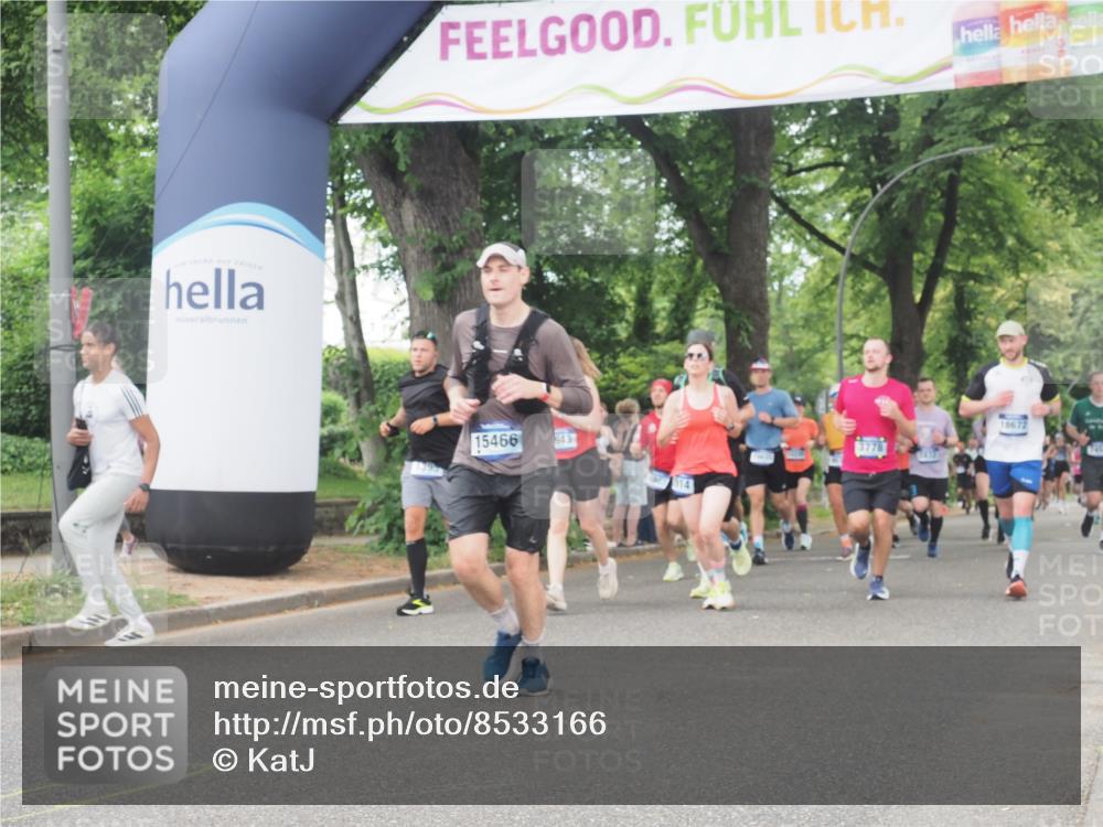 29.06.2025 - hella hamburg halbmarathon KatJ http://msf.ph/oto/8533166 29.06.2025 11:15:34 Zwischen KM18-KM19 1395, 2914, 3765, 3778, 4162, 4164, 4559, 5496, 5943, 8303 meine-sportfotos.de