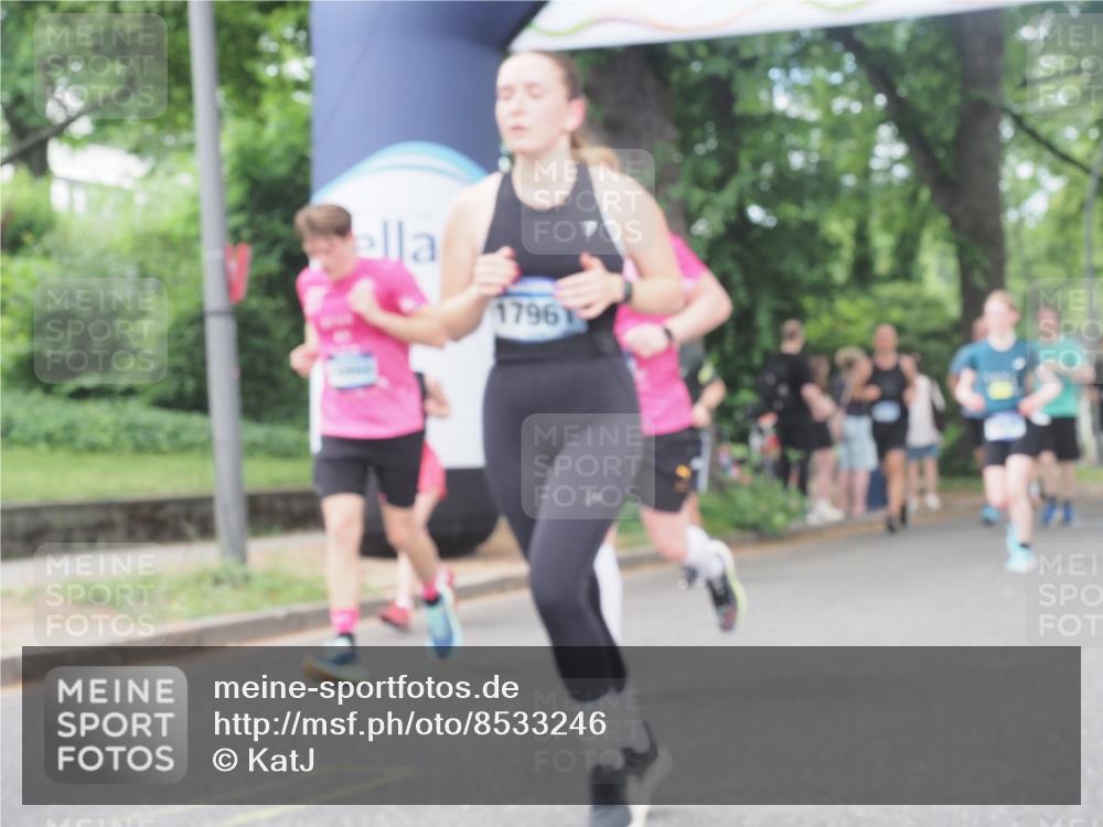 29.06.2025 - hella hamburg halbmarathon KatJ http://msf.ph/oto/8533246 29.06.2025 11:15:54 Zwischen KM18-KM19 4111, 4375, 4376, 6478, 6787, 8124 meine-sportfotos.de