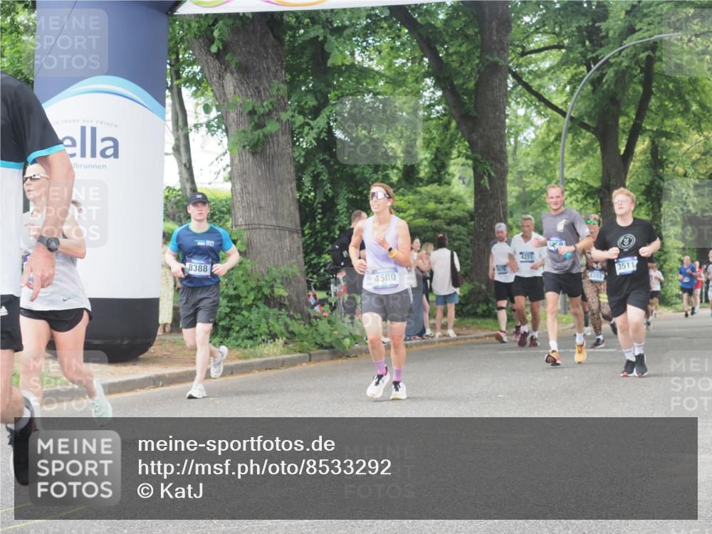 29.06.2025 - hella hamburg halbmarathon KatJ http://msf.ph/oto/8533292 29.06.2025 11:16:05 Zwischen KM18-KM19 2080, 2526, 2944, 3617, 4010, 4580, 5437, 5825, 7387, 8349 meine-sportfotos.de