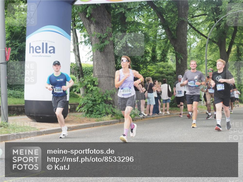 29.06.2025 - hella hamburg halbmarathon KatJ http://msf.ph/oto/8533296 29.06.2025 11:16:06 Zwischen KM18-KM19 2080, 2944, 3617, 4010, 4580, 5437, 5825, 6859, 7387, 8349 meine-sportfotos.de