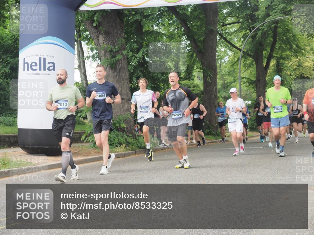 29.06.2025 - hella hamburg halbmarathon KatJ http://msf.ph/oto/8533325 29.06.2025 11:16:12 Zwischen KM18-KM19 4221, 4580, 4802, 6859, 8355, 8388, 8676 meine-sportfotos.de