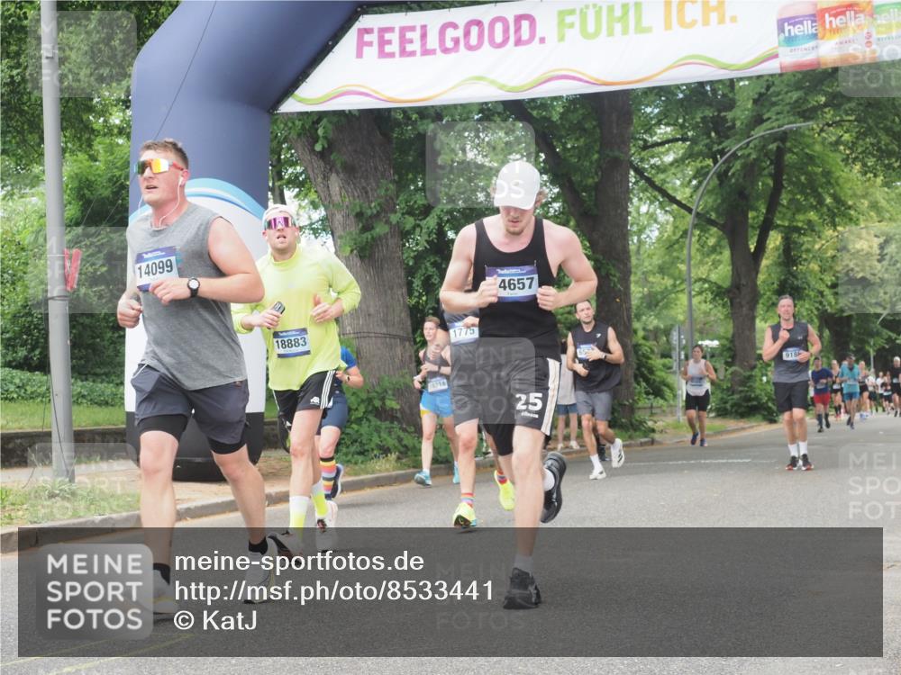 29.06.2025 - hella hamburg halbmarathon KatJ http://msf.ph/oto/8533441 29.06.2025 11:16:41 Zwischen KM18-KM19 1775, 3752, 5561, 6195, 7267 meine-sportfotos.de