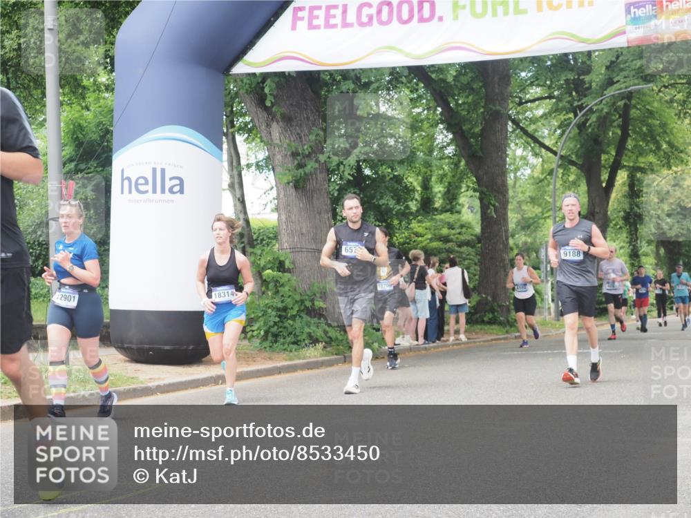 29.06.2025 - hella hamburg halbmarathon KatJ http://msf.ph/oto/8533450 29.06.2025 11:16:43 Zwischen KM18-KM19 1775, 3752, 5561, 6573, 7267 meine-sportfotos.de