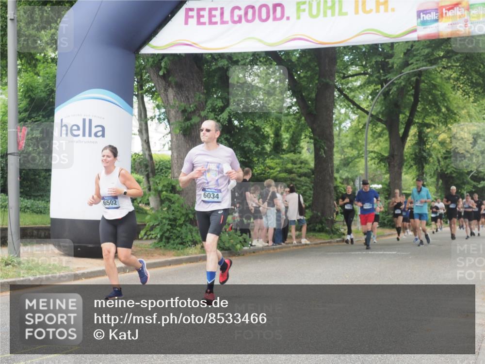 29.06.2025 - hella hamburg halbmarathon KatJ http://msf.ph/oto/8533466 29.06.2025 11:16:48 Zwischen KM18-KM19 1775, 6034, 6502, 6573 meine-sportfotos.de