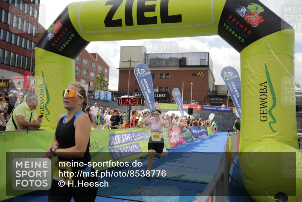 10.08.2025 - GEWOBA Citytriathlon Bremen H.Heesch http://msf.ph/oto/8538776 10.08.2025 11:43:48 Ziel 201, 455, 475 meine-sportfotos.de