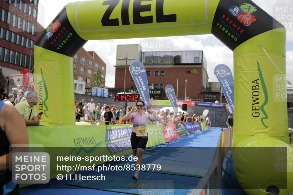 10.08.2025 - GEWOBA Citytriathlon Bremen H.Heesch http://msf.ph/oto/8538779 10.08.2025 11:43:49 Ziel 201, 455, 475 meine-sportfotos.de