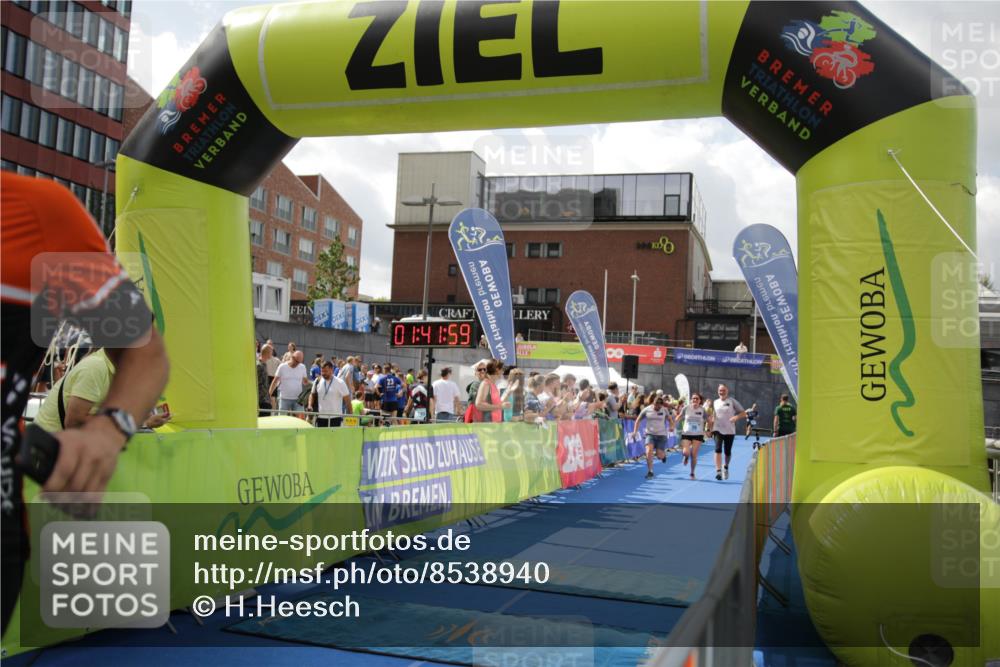 10.08.2025 - GEWOBA Citytriathlon Bremen H.Heesch http://msf.ph/oto/8538940 10.08.2025 11:45:37 Ziel 227 meine-sportfotos.de