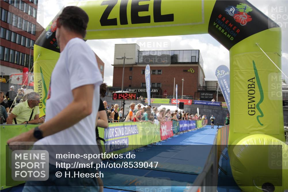 10.08.2025 - GEWOBA Citytriathlon Bremen H.Heesch http://msf.ph/oto/8539047 10.08.2025 11:46:21 Ziel 193 meine-sportfotos.de