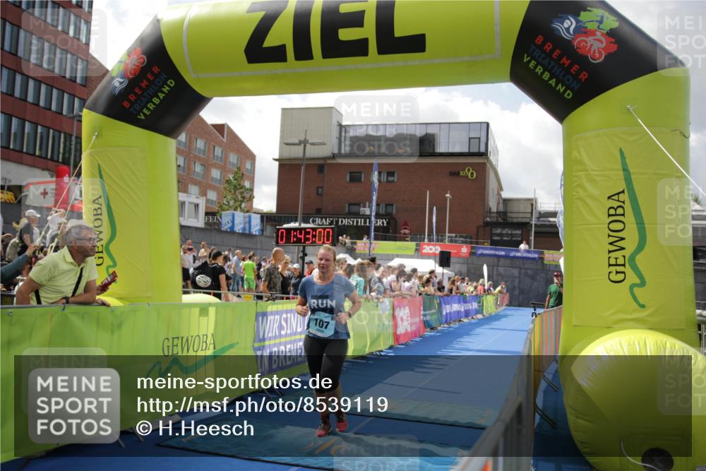 10.08.2025 - GEWOBA Citytriathlon Bremen H.Heesch http://msf.ph/oto/8539119 10.08.2025 11:46:37 Ziel 107, 381 meine-sportfotos.de