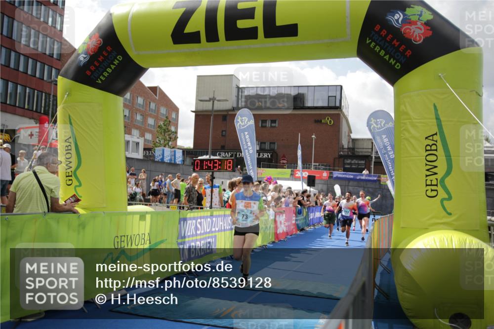 10.08.2025 - GEWOBA Citytriathlon Bremen H.Heesch http://msf.ph/oto/8539128 10.08.2025 11:46:56 Ziel 73 meine-sportfotos.de