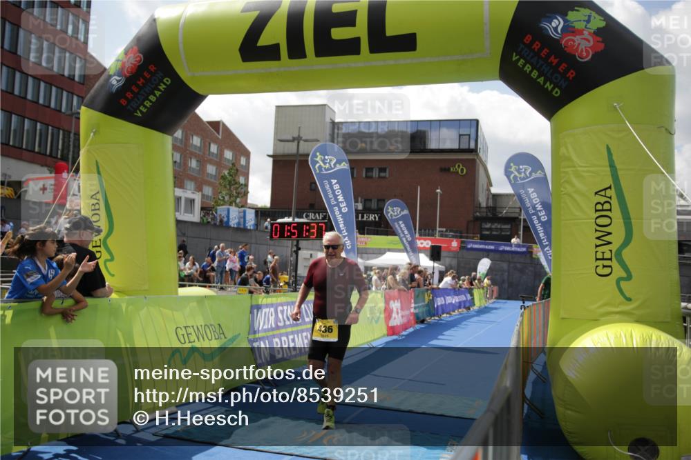 10.08.2025 - GEWOBA Citytriathlon Bremen H.Heesch http://msf.ph/oto/8539251 10.08.2025 11:55:13 Ziel 436 meine-sportfotos.de