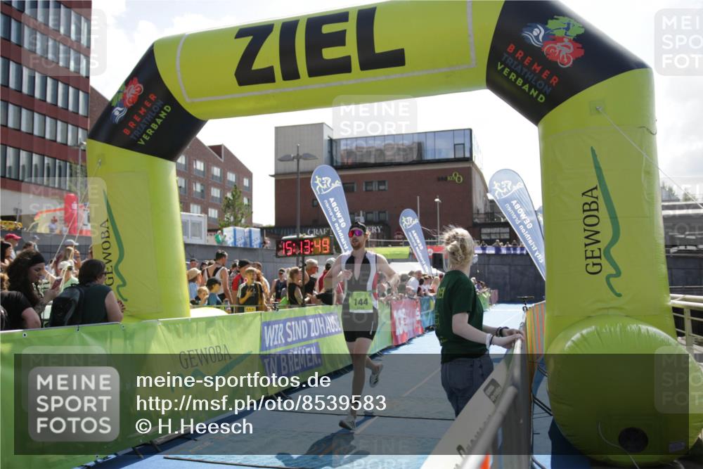 10.08.2025 - GEWOBA Citytriathlon Bremen H.Heesch http://msf.ph/oto/8539583 10.08.2025 15:13:48 Ziel 62, 116, 144, 146, 227, 255 meine-sportfotos.de