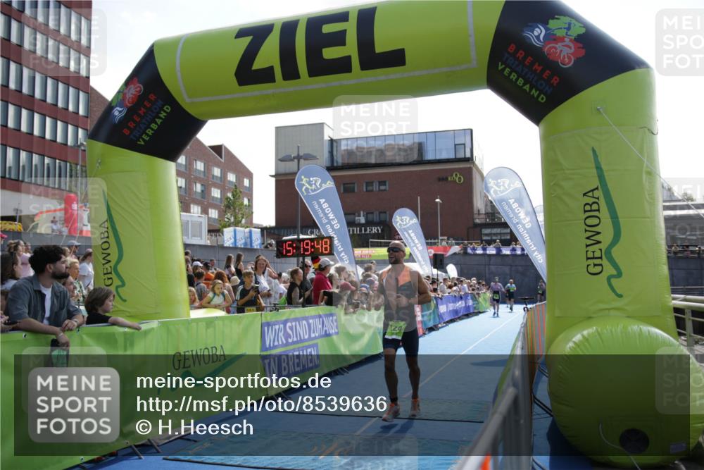 10.08.2025 - GEWOBA Citytriathlon Bremen H.Heesch http://msf.ph/oto/8539636 10.08.2025 15:19:47 Ziel 123, 174, 224, 431 meine-sportfotos.de
