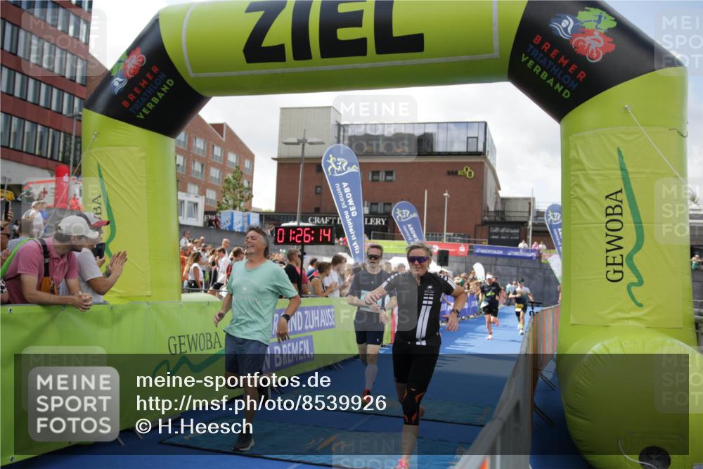 10.08.2025 - GEWOBA Citytriathlon Bremen H.Heesch http://msf.ph/oto/8539926 10.08.2025 11:29:51 Ziel 119, 185, 380, 405 meine-sportfotos.de