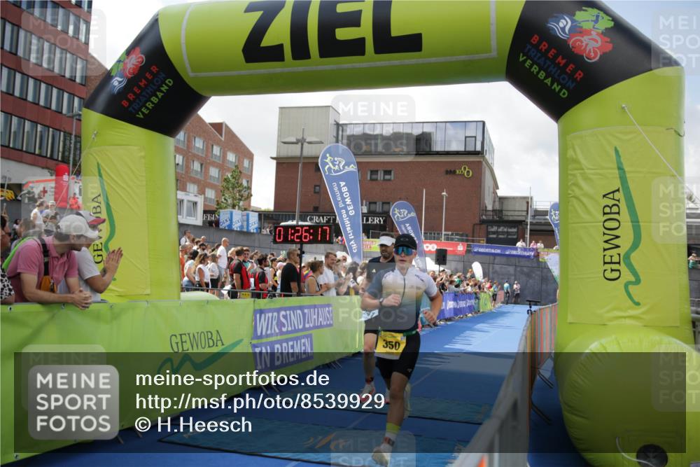 10.08.2025 - GEWOBA Citytriathlon Bremen H.Heesch http://msf.ph/oto/8539929 10.08.2025 11:29:53 Ziel 119, 185, 350, 380, 405 meine-sportfotos.de