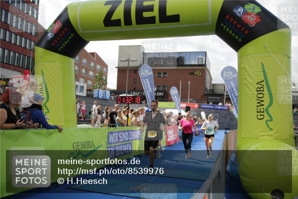 10.08.2025 - GEWOBA Citytriathlon Bremen H.Heesch http://msf.ph/oto/8539976 10.08.2025 11:35:54 Ziel 115, 125, 207, 247, 382 meine-sportfotos.de