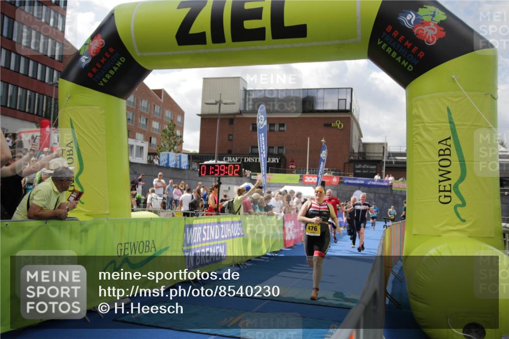 10.08.2025 - GEWOBA Citytriathlon Bremen H.Heesch http://msf.ph/oto/8540230 10.08.2025 11:42:39 Ziel 235, 447, 476 meine-sportfotos.de