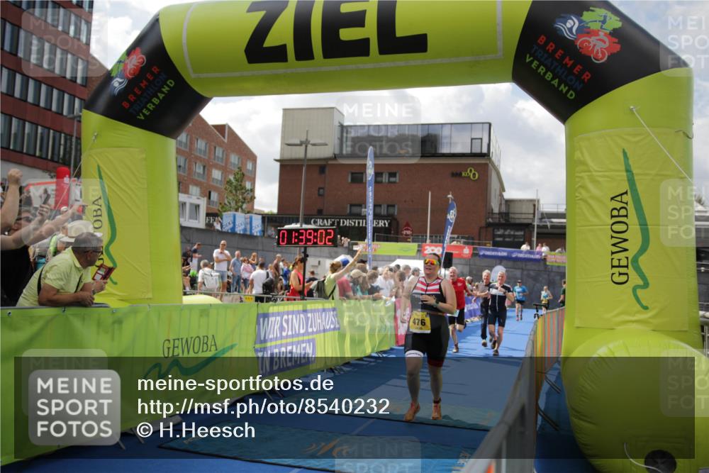 10.08.2025 - GEWOBA Citytriathlon Bremen H.Heesch http://msf.ph/oto/8540232 10.08.2025 11:42:39 Ziel 235, 447, 476 meine-sportfotos.de