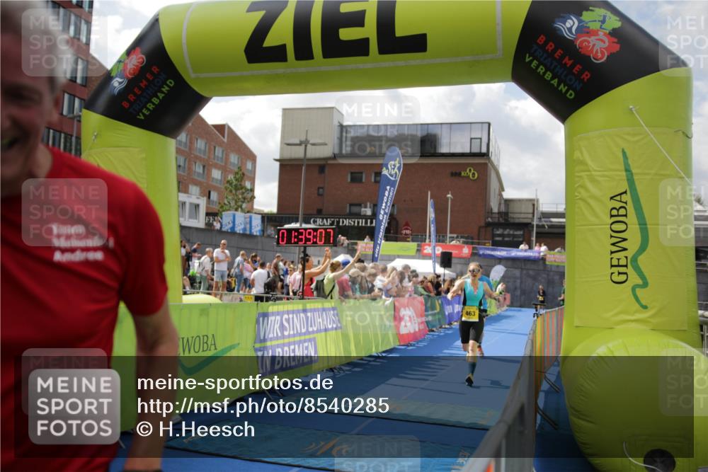 10.08.2025 - GEWOBA Citytriathlon Bremen H.Heesch http://msf.ph/oto/8540285 10.08.2025 11:42:45 Ziel 139, 447, 463 meine-sportfotos.de