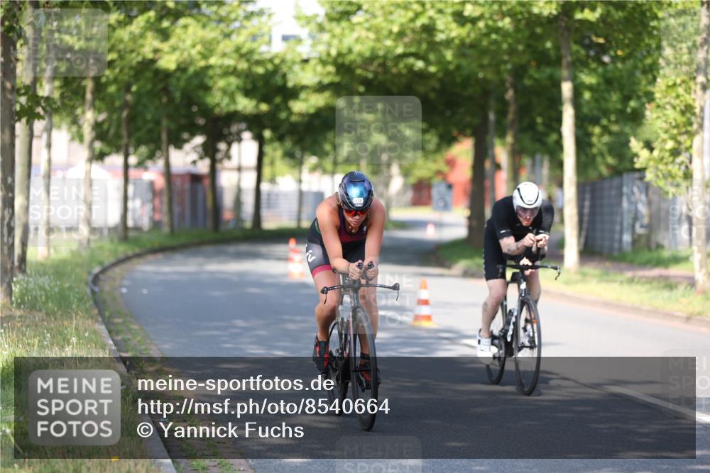 10.08.2025 - GEWOBA Citytriathlon Bremen Yannick Fuchs http://msf.ph/oto/8540664 10.08.2025 10:25:27 Radfahren  meine-sportfotos.de