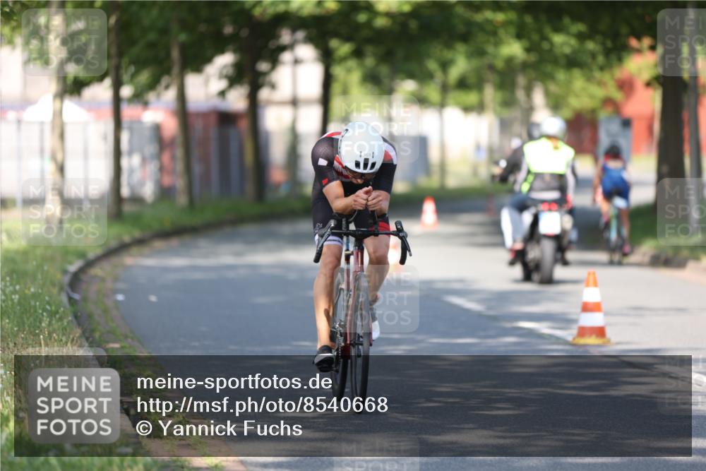 10.08.2025 - GEWOBA Citytriathlon Bremen Yannick Fuchs http://msf.ph/oto/8540668 10.08.2025 10:26:04 Radfahren 431, 507 meine-sportfotos.de