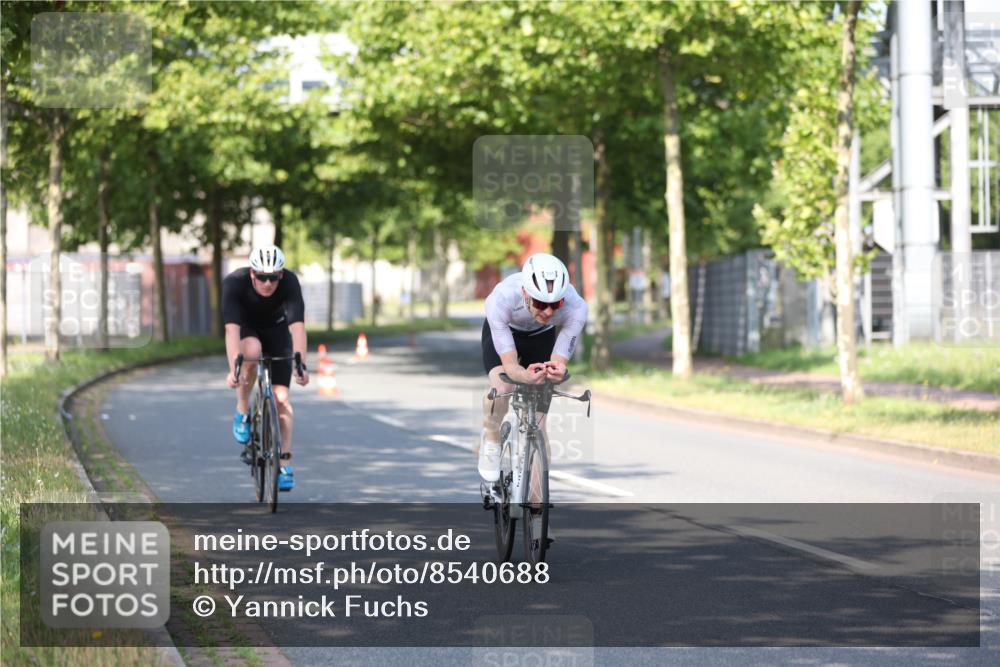 10.08.2025 - GEWOBA Citytriathlon Bremen Yannick Fuchs http://msf.ph/oto/8540688 10.08.2025 10:26:32 Radfahren 487 meine-sportfotos.de