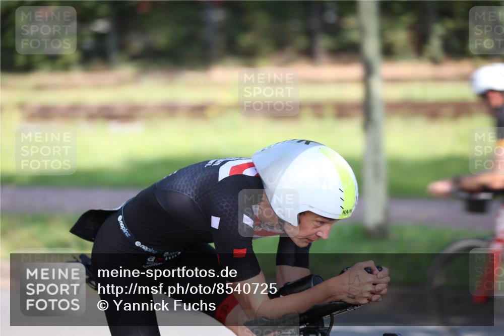 10.08.2025 - GEWOBA Citytriathlon Bremen Yannick Fuchs http://msf.ph/oto/8540725 10.08.2025 10:28:38 Radfahren  meine-sportfotos.de