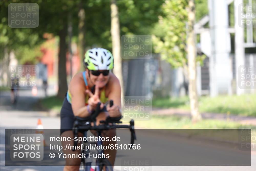 10.08.2025 - GEWOBA Citytriathlon Bremen Yannick Fuchs http://msf.ph/oto/8540766 10.08.2025 10:30:16 Radfahren 423, 433, 441 meine-sportfotos.de