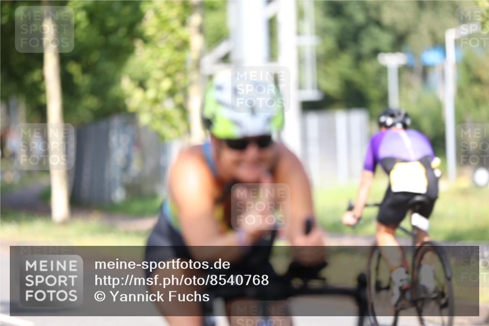 10.08.2025 - GEWOBA Citytriathlon Bremen Yannick Fuchs http://msf.ph/oto/8540768 10.08.2025 10:30:16 Radfahren 423, 433, 441 meine-sportfotos.de