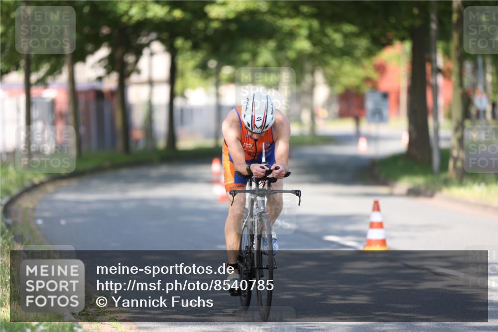 10.08.2025 - GEWOBA Citytriathlon Bremen Yannick Fuchs http://msf.ph/oto/8540785 10.08.2025 10:30:28 Radfahren 377, 441, 471 meine-sportfotos.de