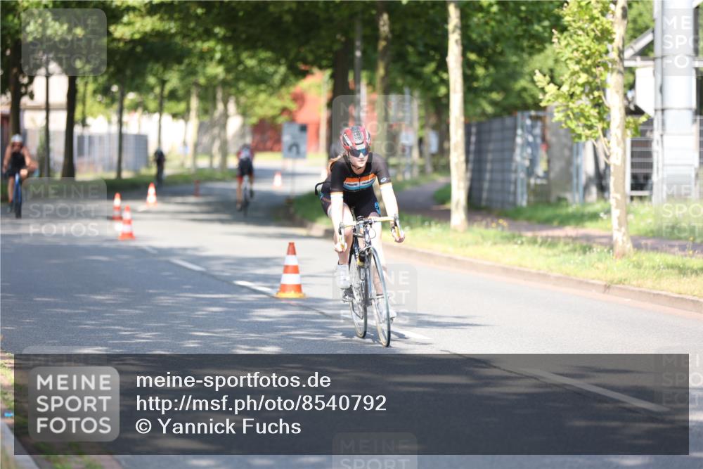 10.08.2025 - GEWOBA Citytriathlon Bremen Yannick Fuchs http://msf.ph/oto/8540792 10.08.2025 10:30:43 Radfahren 353, 376, 377, 471, 476 meine-sportfotos.de