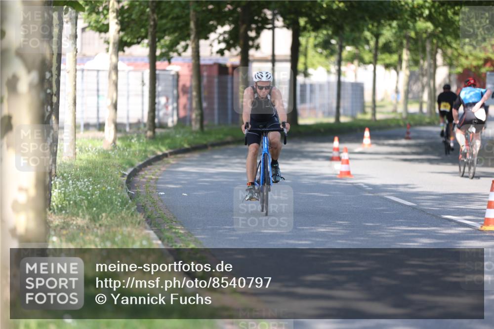 10.08.2025 - GEWOBA Citytriathlon Bremen Yannick Fuchs http://msf.ph/oto/8540797 10.08.2025 10:30:47 Radfahren 353, 376, 471, 476 meine-sportfotos.de