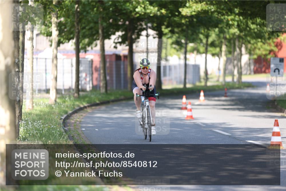 10.08.2025 - GEWOBA Citytriathlon Bremen Yannick Fuchs http://msf.ph/oto/8540812 10.08.2025 10:31:12 Radfahren 363, 387, 434 meine-sportfotos.de