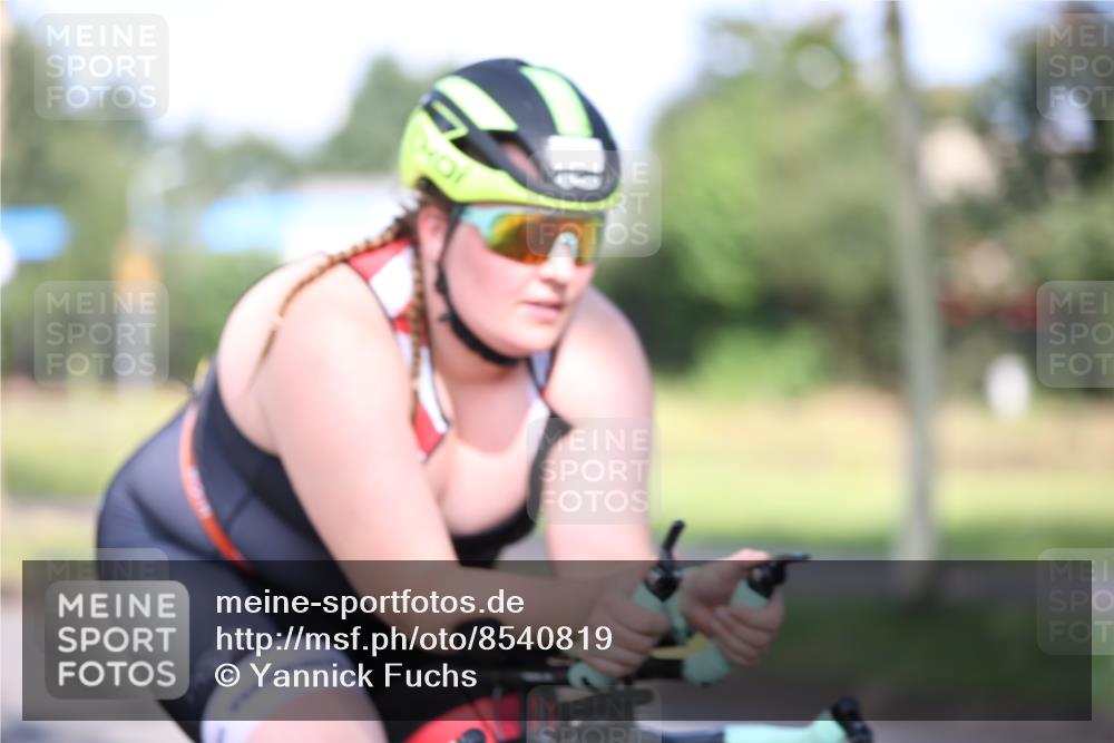 10.08.2025 - GEWOBA Citytriathlon Bremen Yannick Fuchs http://msf.ph/oto/8540819 10.08.2025 10:31:16 Radfahren 363, 387, 434 meine-sportfotos.de