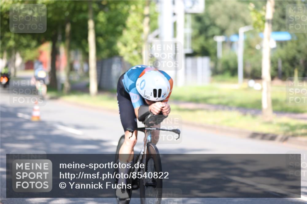 10.08.2025 - GEWOBA Citytriathlon Bremen Yannick Fuchs http://msf.ph/oto/8540822 10.08.2025 10:31:27 Radfahren 363, 387, 434 meine-sportfotos.de
