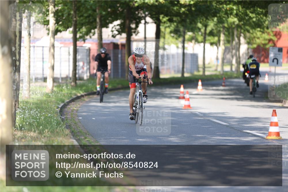 10.08.2025 - GEWOBA Citytriathlon Bremen Yannick Fuchs http://msf.ph/oto/8540824 10.08.2025 10:31:29 Radfahren 363, 387 meine-sportfotos.de
