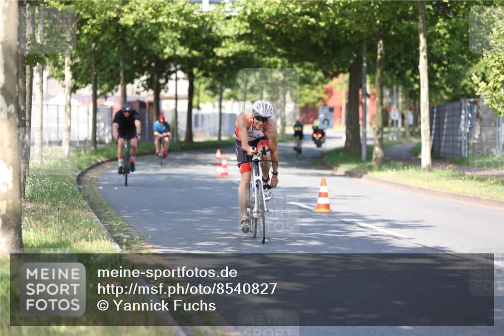 10.08.2025 - GEWOBA Citytriathlon Bremen Yannick Fuchs http://msf.ph/oto/8540827 10.08.2025 10:31:30 Radfahren 363, 387 meine-sportfotos.de