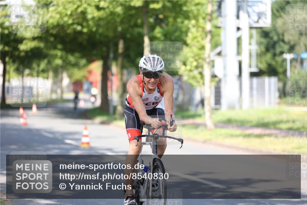 10.08.2025 - GEWOBA Citytriathlon Bremen Yannick Fuchs http://msf.ph/oto/8540830 10.08.2025 10:31:31 Radfahren 363 meine-sportfotos.de