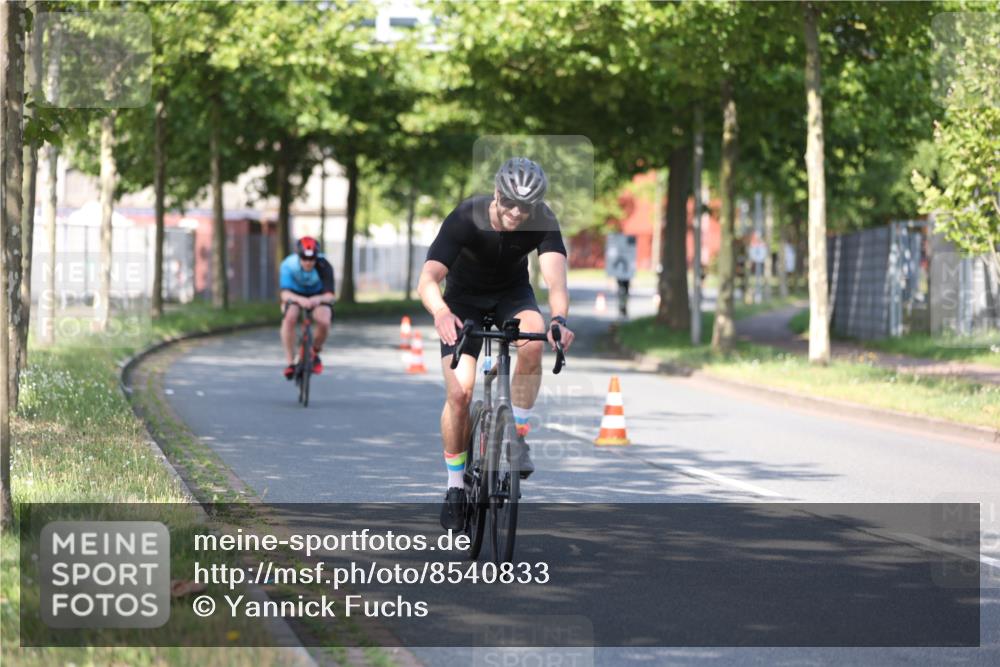 10.08.2025 - GEWOBA Citytriathlon Bremen Yannick Fuchs http://msf.ph/oto/8540833 10.08.2025 10:31:32 Radfahren 363 meine-sportfotos.de