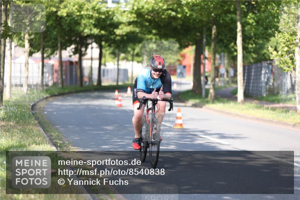 10.08.2025 - GEWOBA Citytriathlon Bremen Yannick Fuchs http://msf.ph/oto/8540838 10.08.2025 10:31:34 Radfahren  meine-sportfotos.de