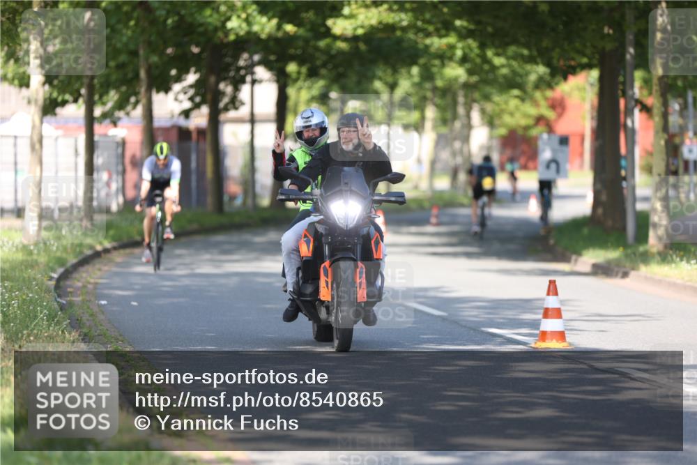 10.08.2025 - GEWOBA Citytriathlon Bremen Yannick Fuchs http://msf.ph/oto/8540865 10.08.2025 10:32:29 Radfahren 349, 354, 406, 408, 426, 432, 473, 483, 502 meine-sportfotos.de