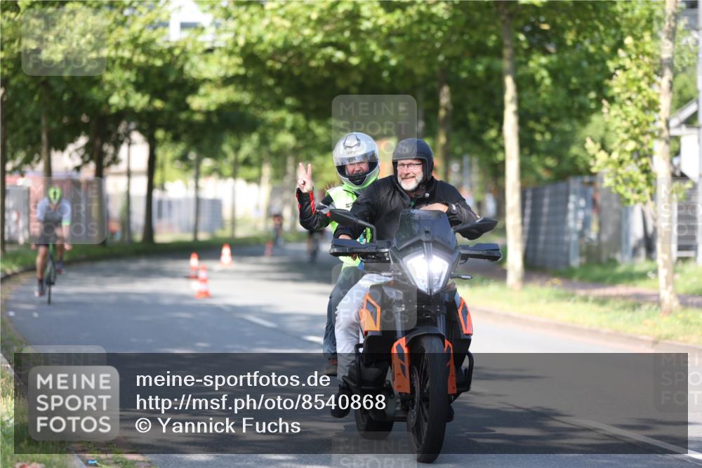10.08.2025 - GEWOBA Citytriathlon Bremen Yannick Fuchs http://msf.ph/oto/8540868 10.08.2025 10:32:30 Radfahren 349, 354, 406, 408, 426, 432, 473, 483, 502 meine-sportfotos.de