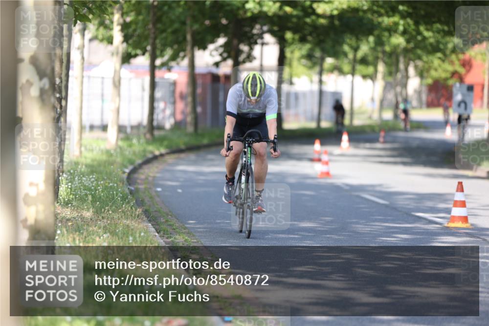 10.08.2025 - GEWOBA Citytriathlon Bremen Yannick Fuchs http://msf.ph/oto/8540872 10.08.2025 10:32:32 Radfahren 349, 354, 406, 408, 426, 432, 473, 483, 502 meine-sportfotos.de