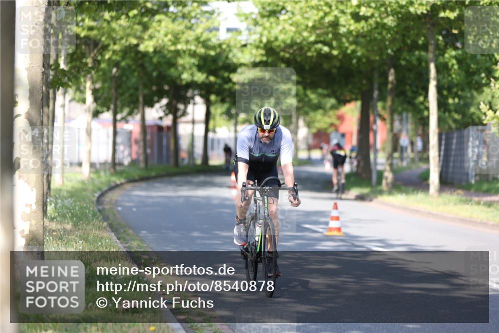 10.08.2025 - GEWOBA Citytriathlon Bremen Yannick Fuchs http://msf.ph/oto/8540878 10.08.2025 10:32:33 Radfahren 349, 354, 406, 408, 426, 432, 473, 483, 502 meine-sportfotos.de