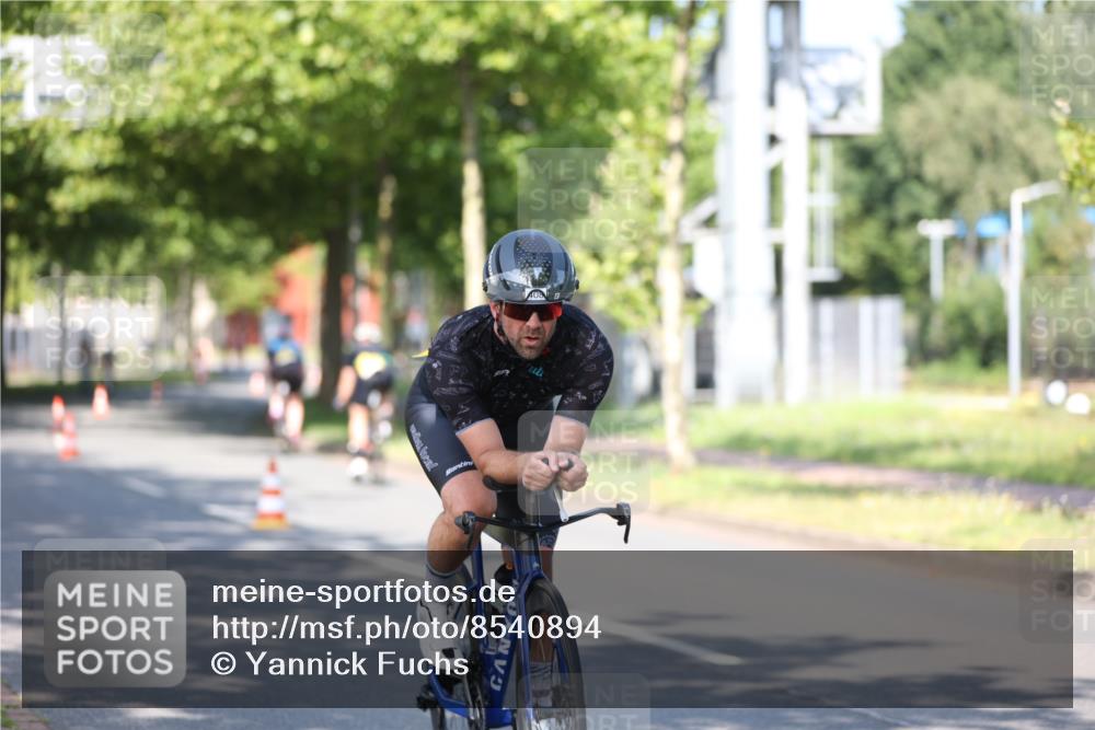 10.08.2025 - GEWOBA Citytriathlon Bremen Yannick Fuchs http://msf.ph/oto/8540894 10.08.2025 10:32:41 Radfahren 349, 371, 384, 406, 426, 432, 473, 483, 502 meine-sportfotos.de