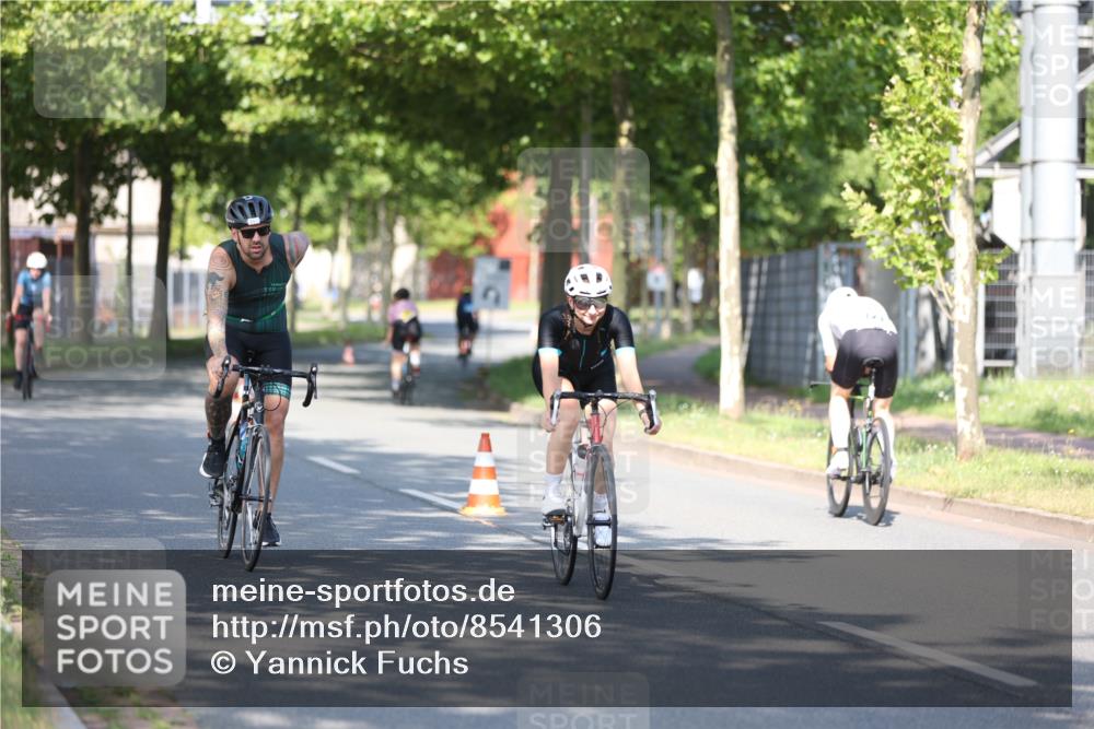 10.08.2025 - GEWOBA Citytriathlon Bremen Yannick Fuchs http://msf.ph/oto/8541306 10.08.2025 10:36:37 Radfahren 99, 115, 117, 159, 378, 397, 447, 497 meine-sportfotos.de