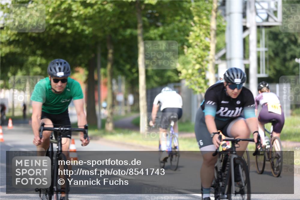 10.08.2025 - GEWOBA Citytriathlon Bremen Yannick Fuchs http://msf.ph/oto/8541743 10.08.2025 10:38:23 Radfahren 5, 19, 93, 101, 207, 211, 247, 391, 463, 475, 482 meine-sportfotos.de