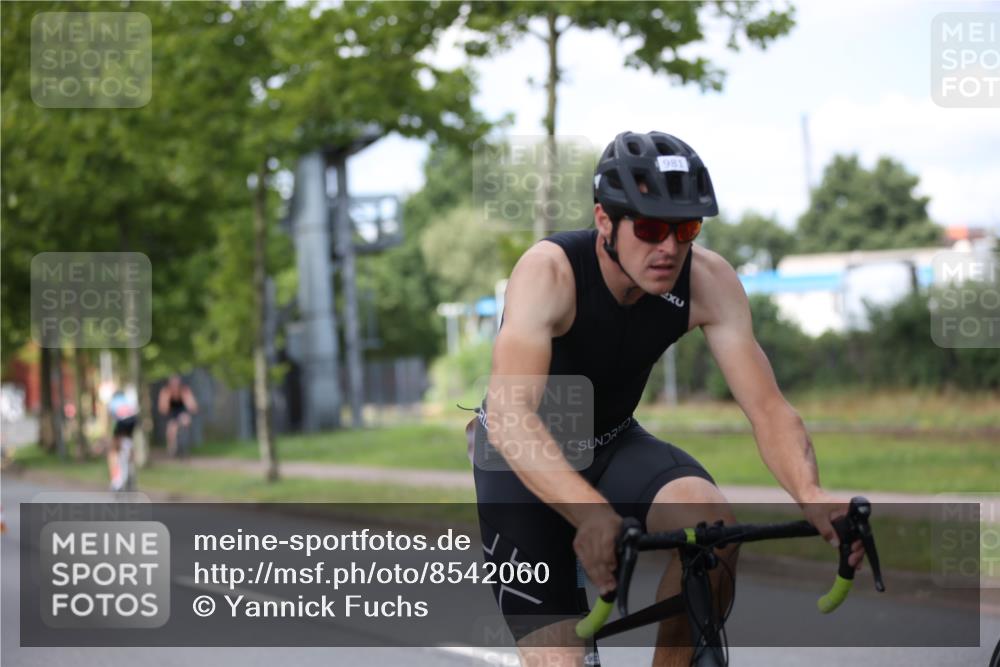 10.08.2025 - GEWOBA Citytriathlon Bremen Yannick Fuchs http://msf.ph/oto/8542060 10.08.2025 12:47:20 Radfahren 573, 622, 640, 645, 654, 659, 675, 732, 733, 751, 753, 769, 792, 875, 960, 981, 1013 meine-sportfotos.de